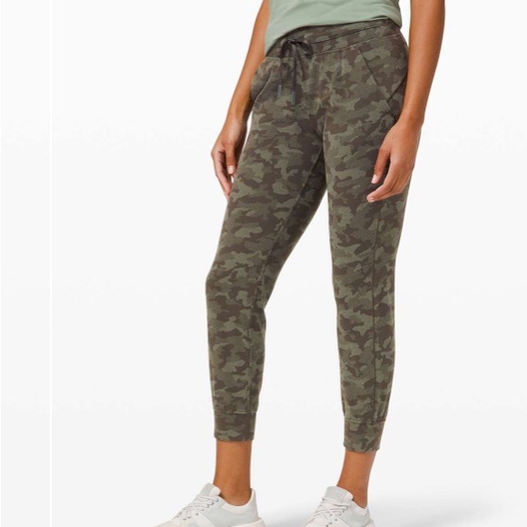 lululemon athletica Pants - Lululemon Ready to Rulu Camo Jogger 29” Size 8